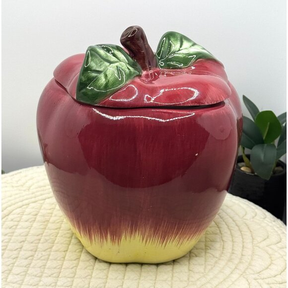 Ceramic Red Apple Cookie Jar With Lid - Hand-Painted Design Made In China - Picture 1 of 9